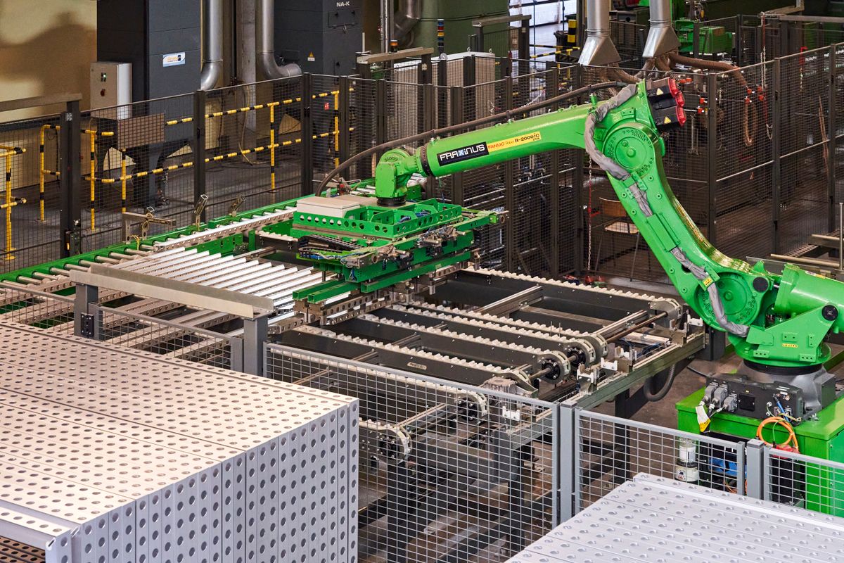Machine in productiehal beMatrix