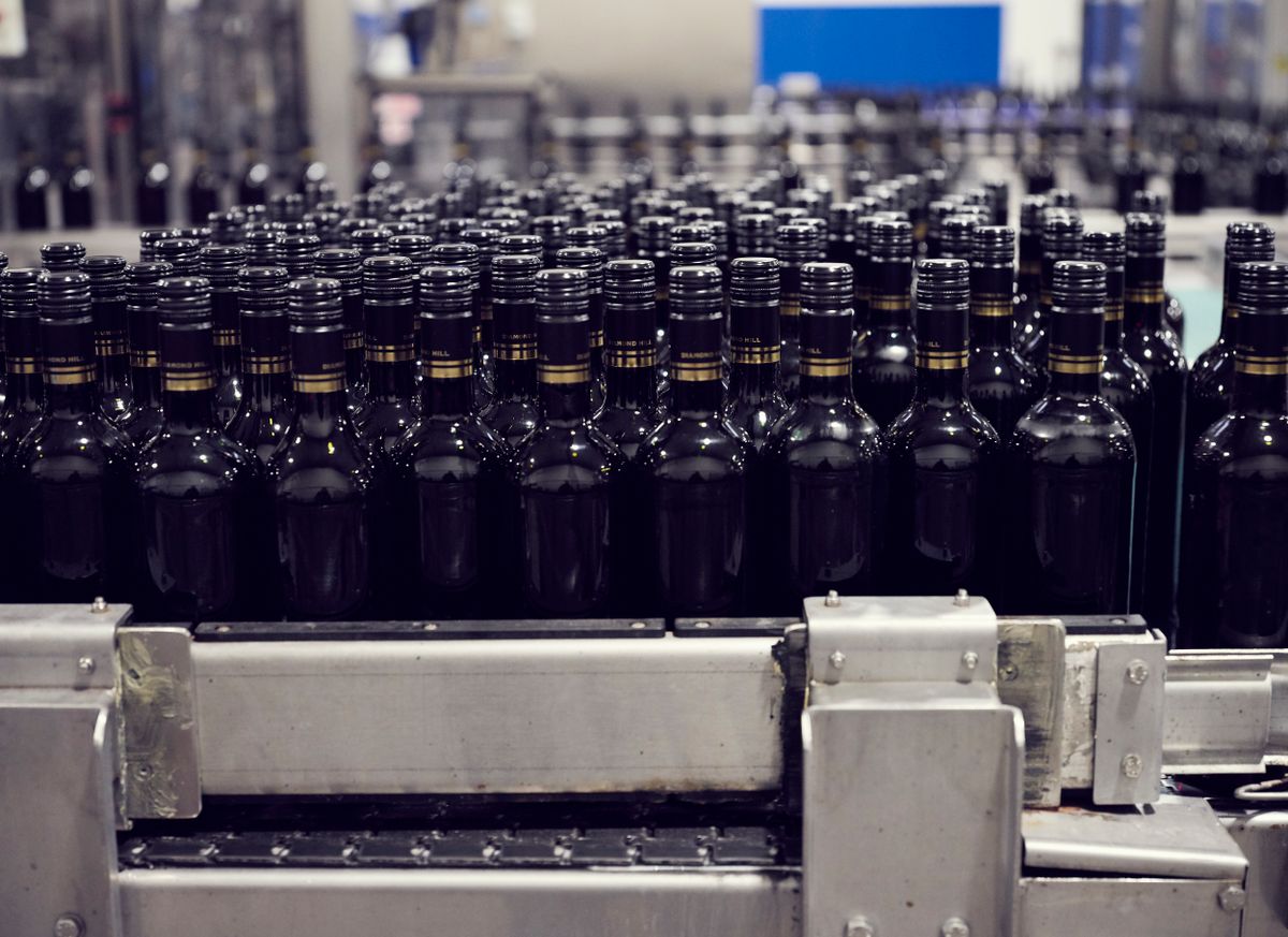 5 mio. flasker og backing boxes på lager